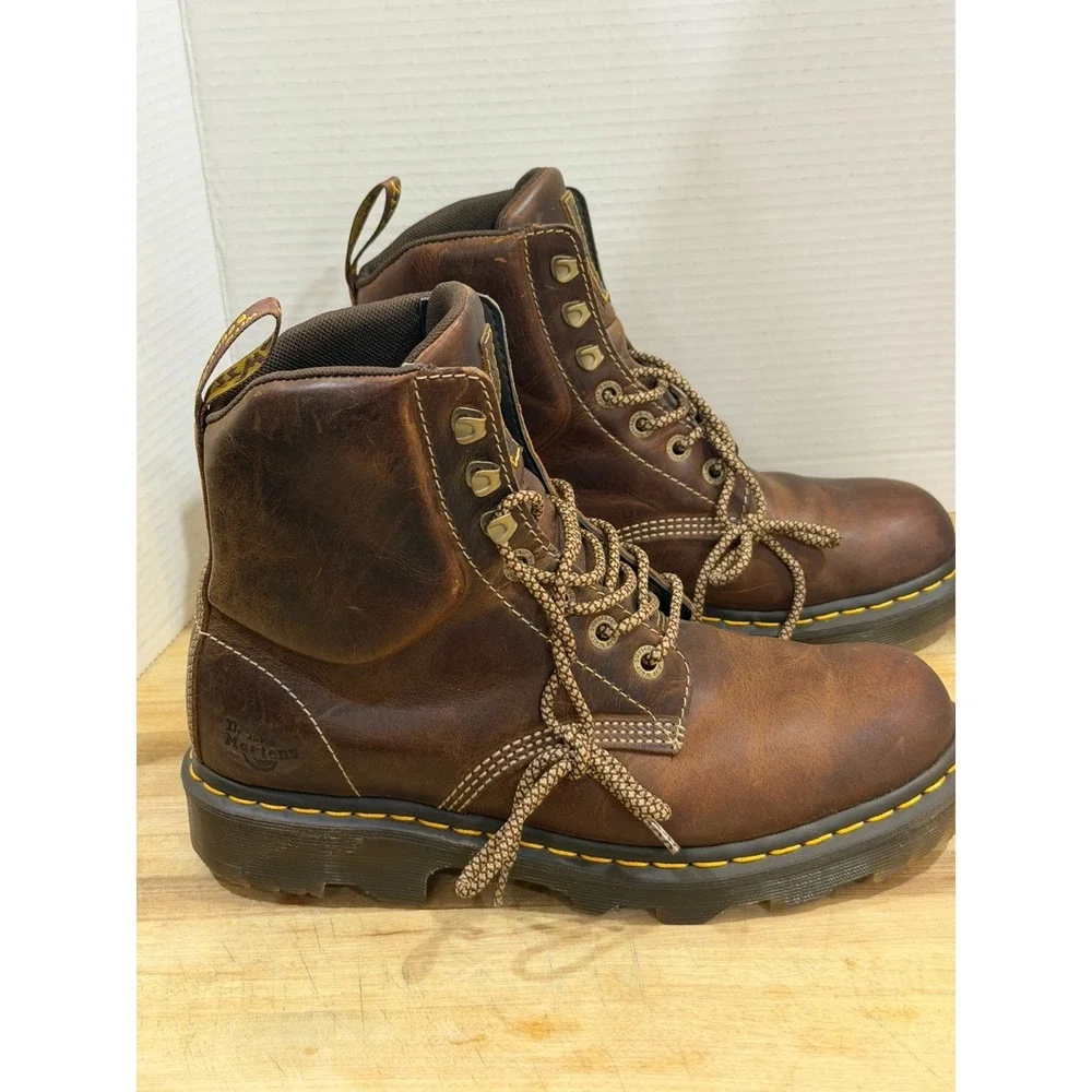 Dr. Martens Crofton AW004 Brown Men's Boots Size 10 EUC